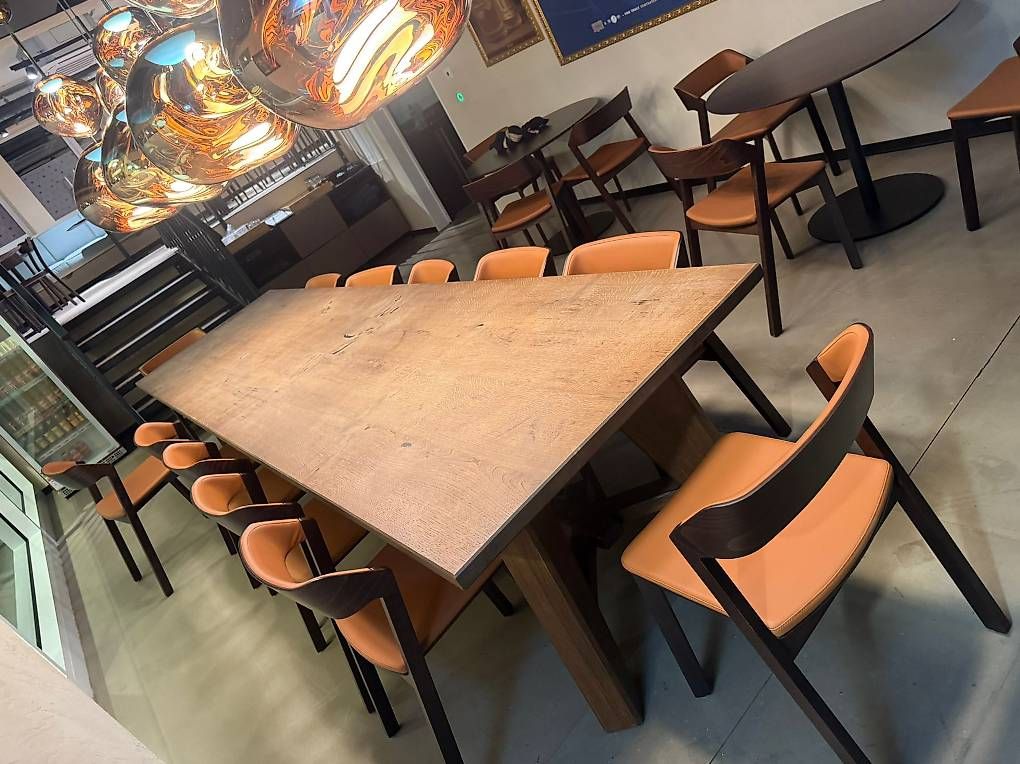 Tables: Massiver Eichen-Tisch 3.7m lang – D'occasion à Embrach par stvc 2