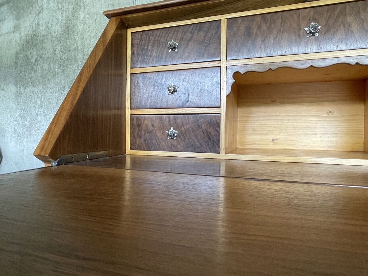 Cassettiere: Schreibkommode Nussbaum, aufklappbar und abschliessbar – Usato da Auenstein venduto da Awsathag 7