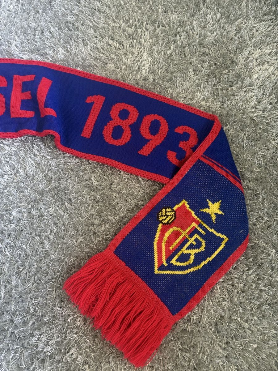 FC Basel Sciarpe: FC Basel Scarf  – Nuovo (secondo la descrizione) da Brislach venduto da edu_t6pq 2