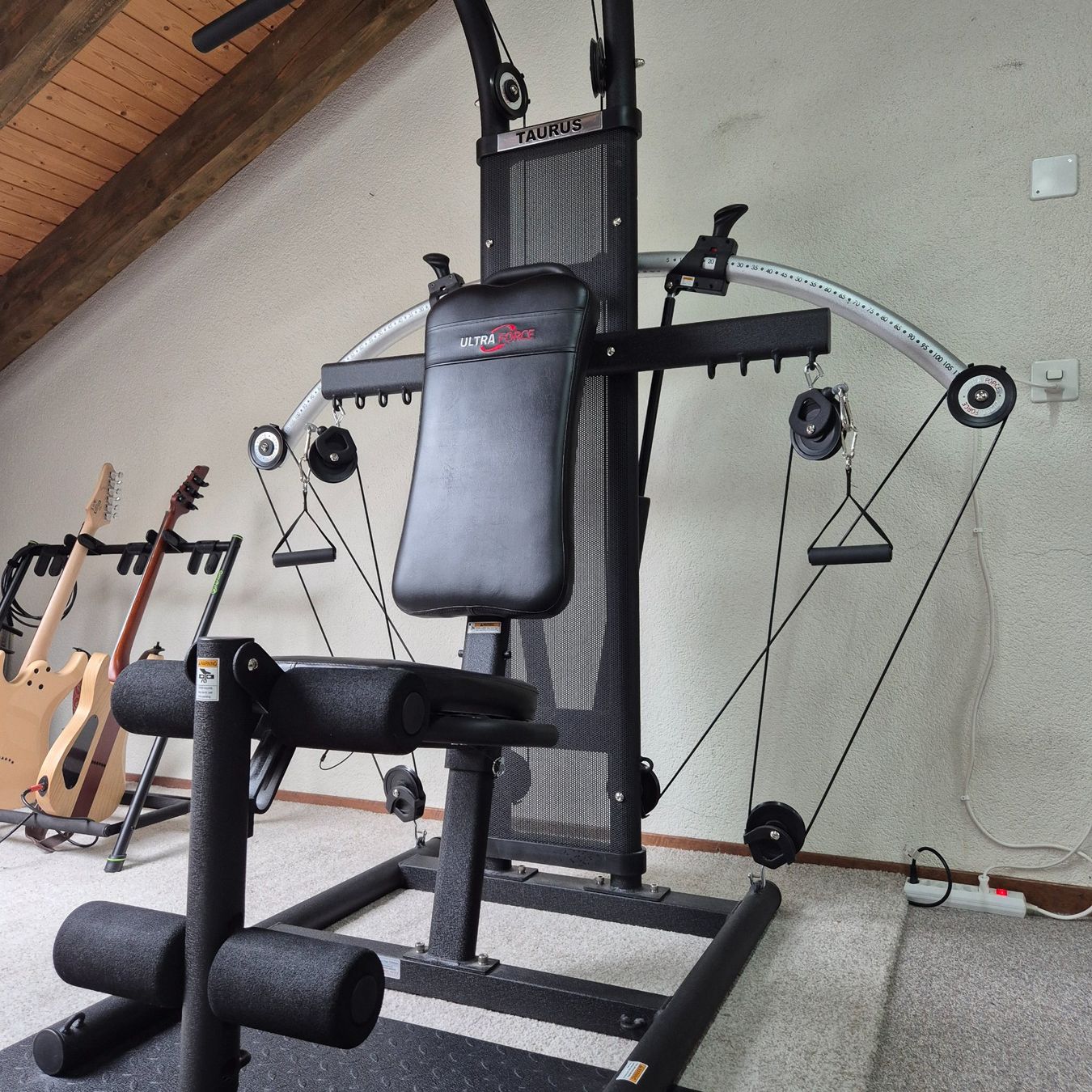 Taurus Hometrainer: SUPERDEAL Taurus Ultra Force Krafttrainer – Usato da Köniz venduto da palazzi 2