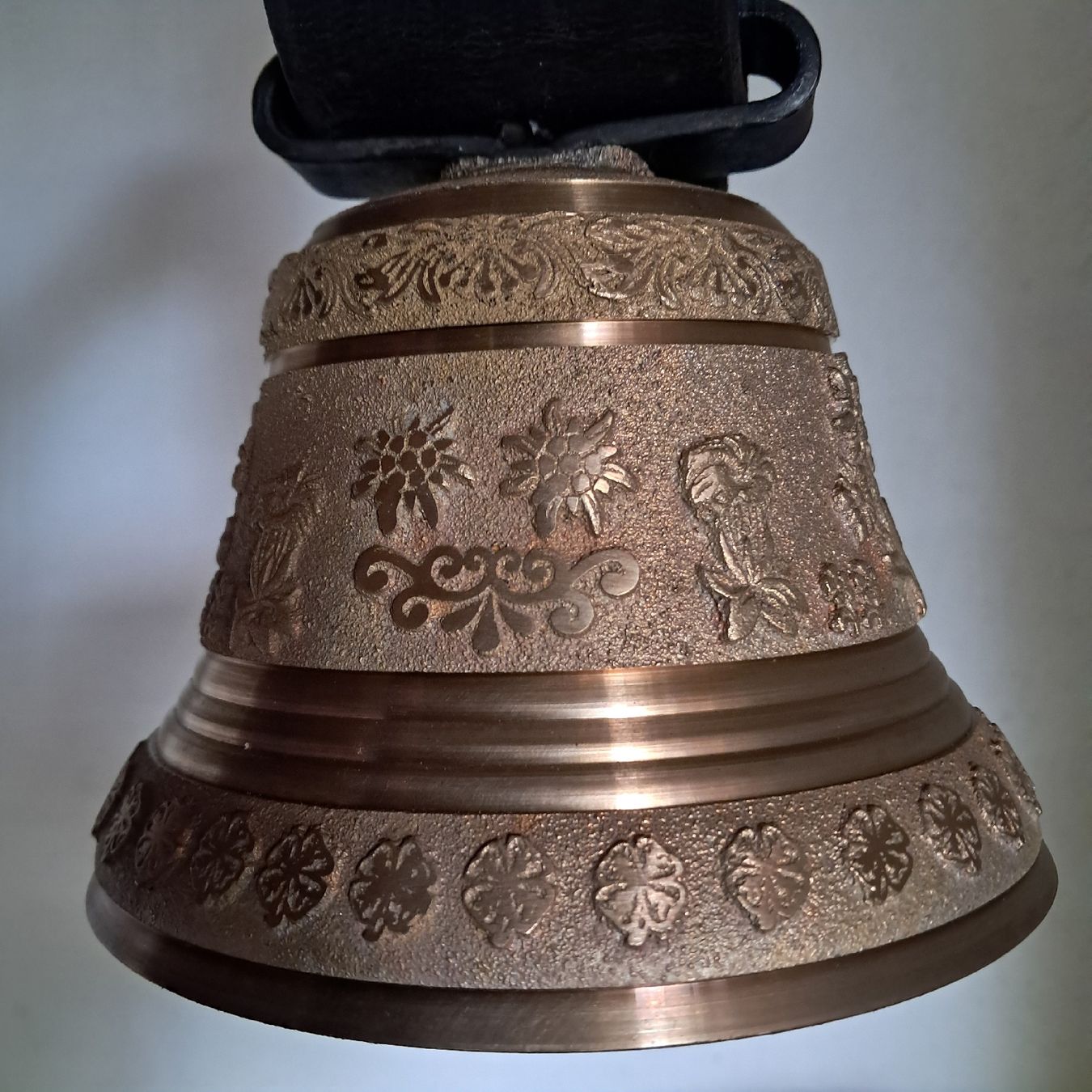 Campanacci mucche: NEUWERTIGE GLOCKE AARAU  – Usato da Murten venduto da SHETHOF 3