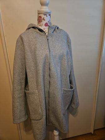 Damen Mantel  Gr 48