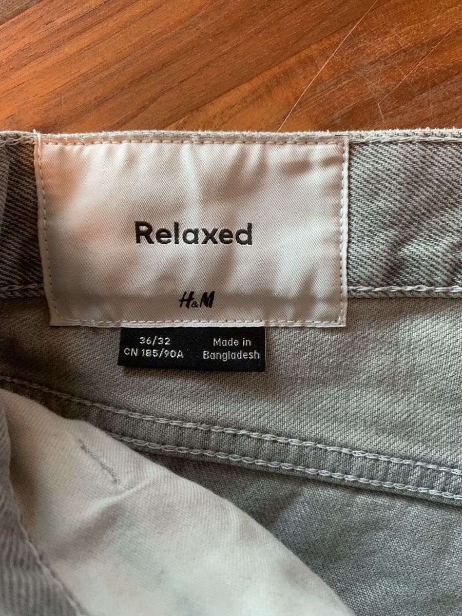 H&M Jeans: Jeans gris H&M Relaxed – Usato da Assens venduto da SireM 4