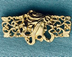 Jugendstil-Brosche – Frauenprofil, gold