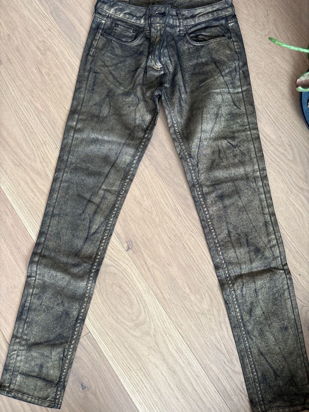 Sandro Jeans: Jeans doré Sandro – Usato da Genève venduto da bha_jcf5
