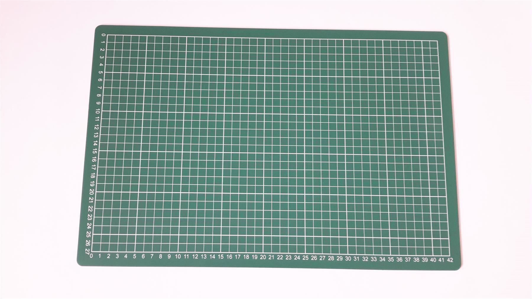 Kit bricolage: Schneidematte DIN A3, grün (r) – Nuovo e nell'imballaggio originale da St. Gallen venduto da cointec 2
