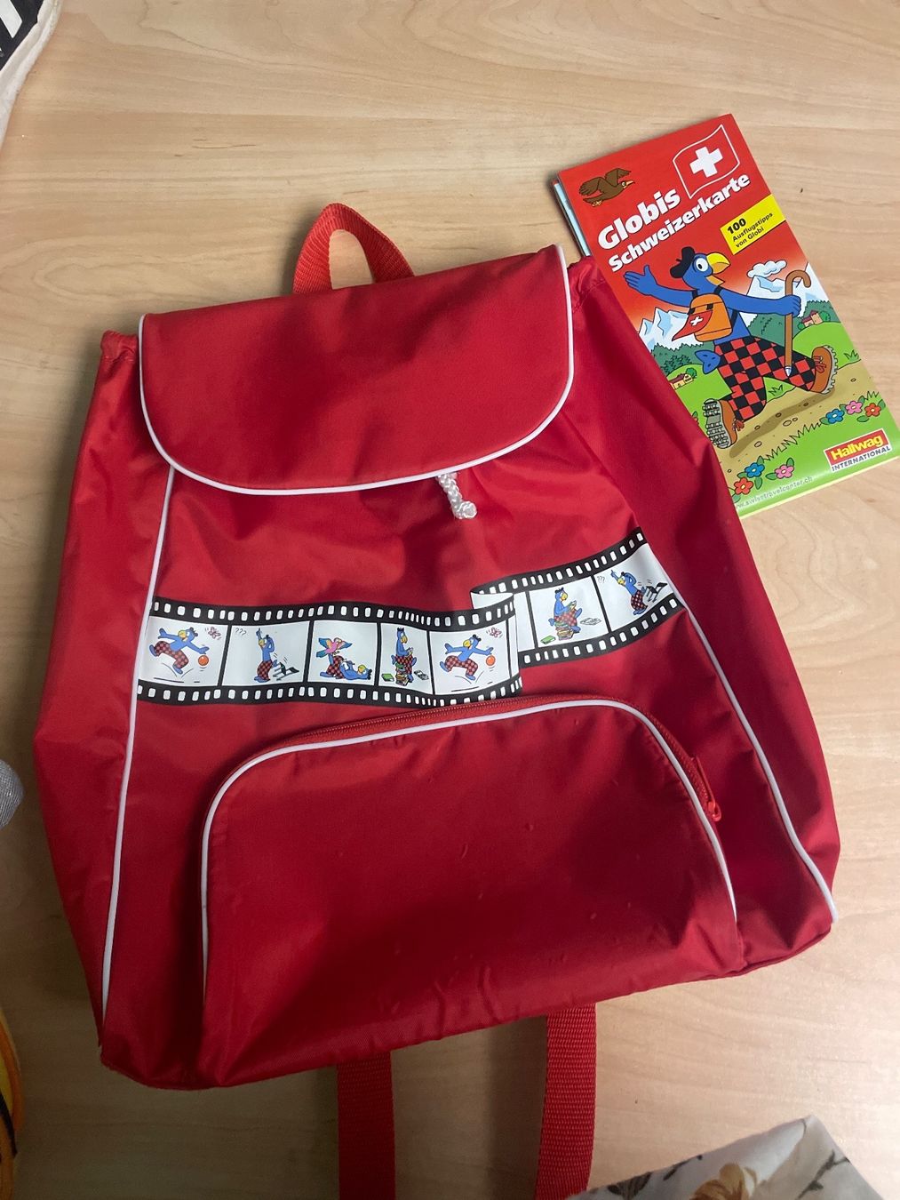 Borse & Zaini: Roter Globi Rucksack und Globis Schweizerkarte – Usato da Obergerlafingen venduto da cabo4