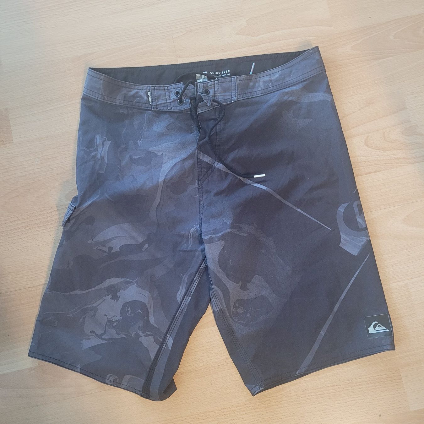 Quiksilver Pantaloni: Shorts gr.40 Quicksilver – Nuovo (secondo la descrizione) da Winterthur venduto da Flomal