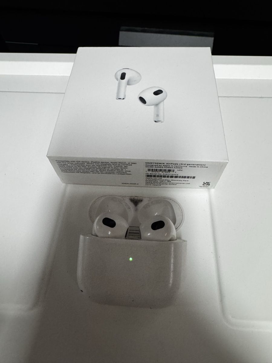 Apple Cuffie: Apple AirPods 3. Generation + MagSafe Ladecase – Usato da Tägerig venduto da Alphaox