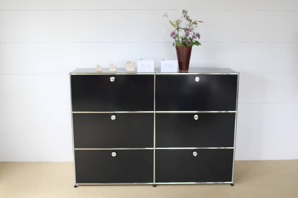 USM Étagères: USM Sideboard in Graphitschwarz,neuwertig – D'occasion à Meinisberg par atelier_TILIJA
