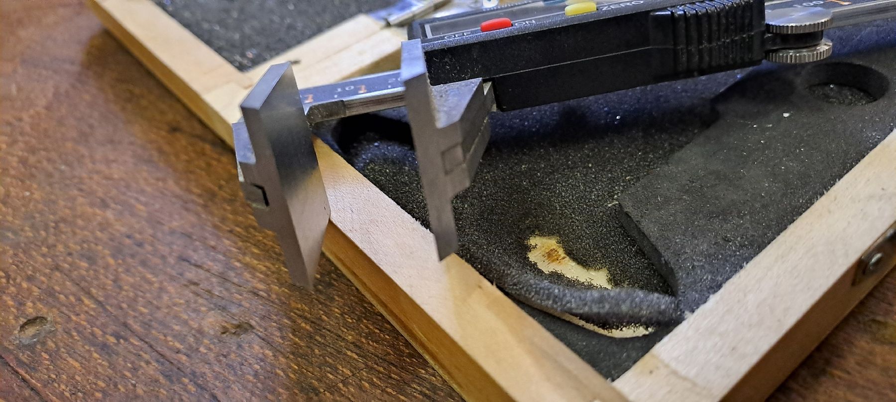 Misurare: Messschieber 150mm Mit Backenbreite von2.5cmx2.5cm – Nuovo (secondo la descrizione) da Stetten AG venduto da Maschinenwarencenter 1