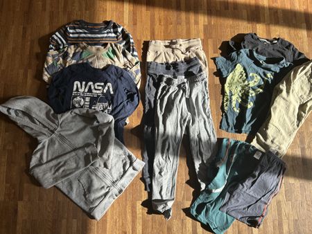 Basics set Hosen, Pulli, T’s gr. 116/122