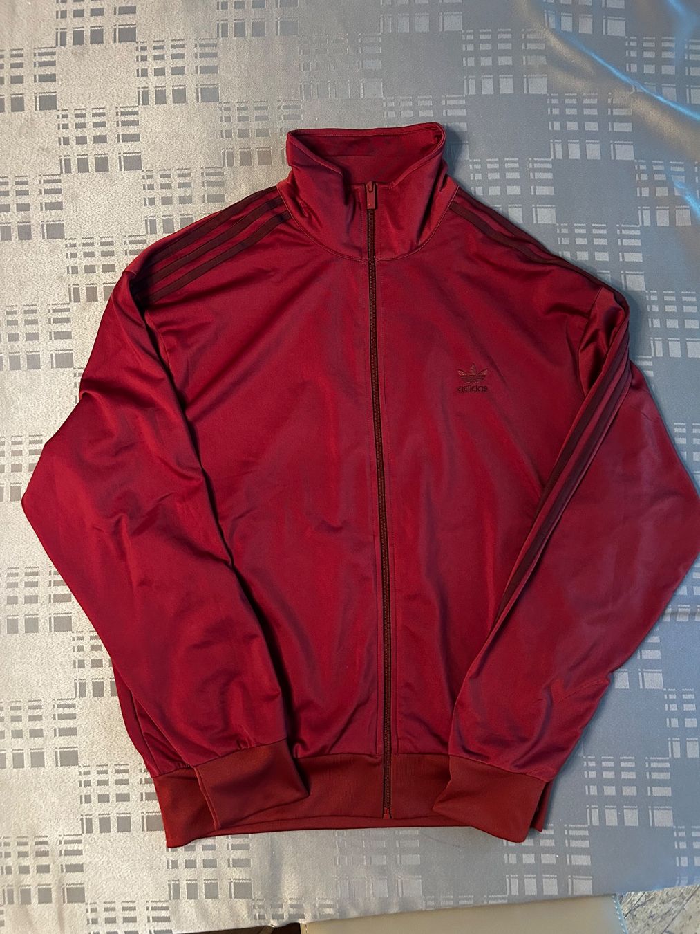 Adidas Giacche: Adidas Firebird track jacket red, size L – Nuovo (secondo la descrizione) da Lausanne venduto da leo_v5dx