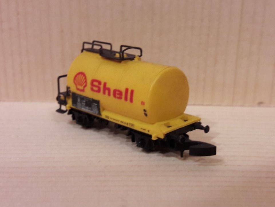 Märklin Modellini di ferrovie: Märklin Z : DB wagon citerne 2ess "Shell – Usato da Buttes venduto da Cafe2005 2