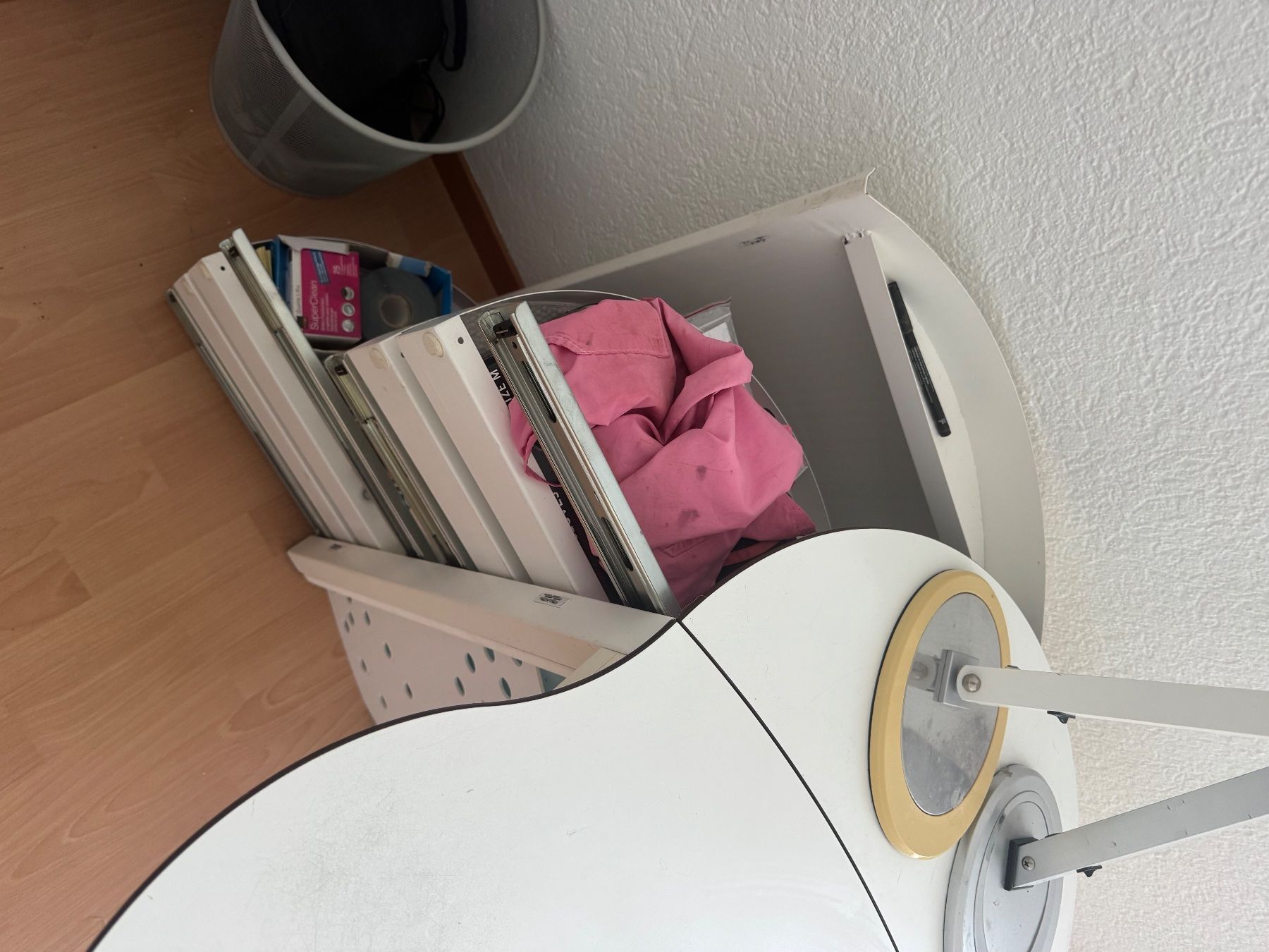 Unghie finte: jenny nailtisch – Usato da Thierachern venduto da rafaela78 5