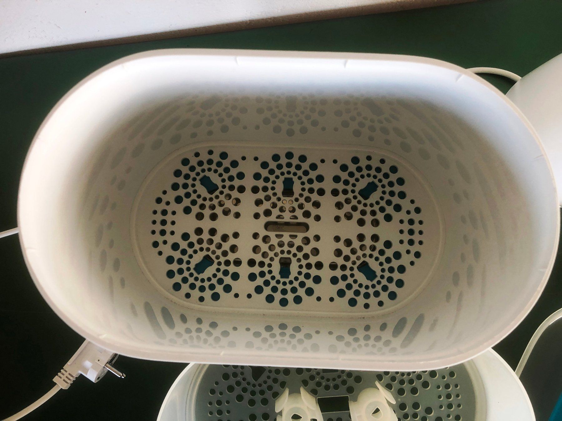 Avent Baby-Mahlzeiten: Philips Avent Flaschensterilisator & Wärmer – Gebraucht aus Arisdorf von Liquidus 4