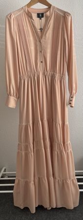 Elegantes Maxikleid 🌸 Gr. 40 🌸 Neu mit Etikett 🌸