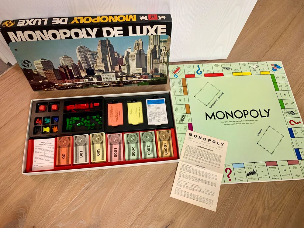 Gut Erhaltenes Altes MONOPOLY DE LUXE Carlit Aus 70er-Jahren | Kaufen ...