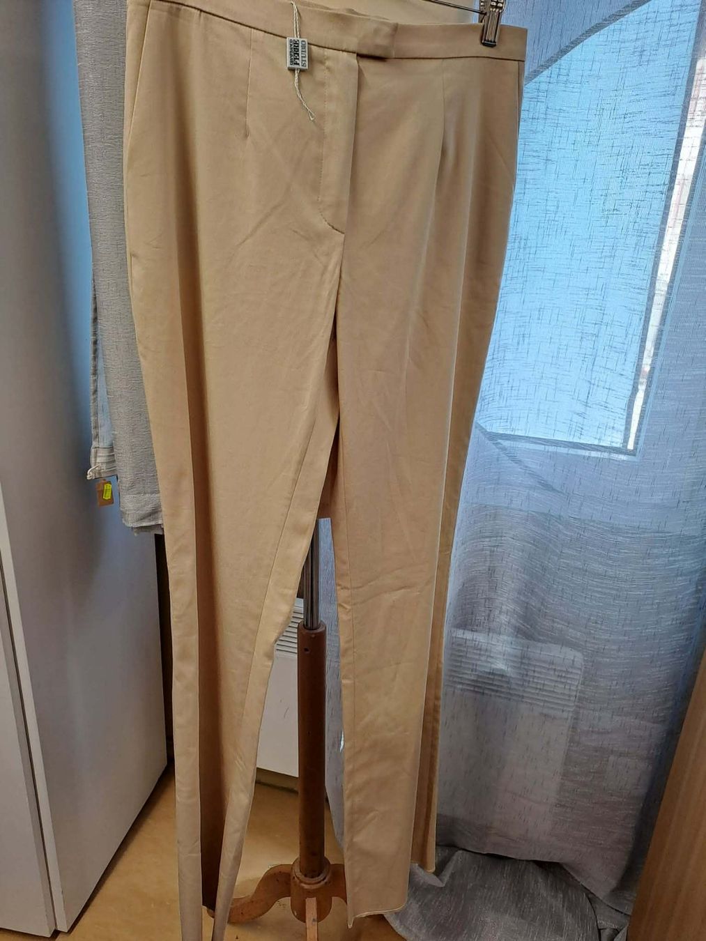 Pantaloni: Pantalon Gianfranco Ferre – Usato da La Chaux-de-Fonds venduto da Emmaus2300CDF 1