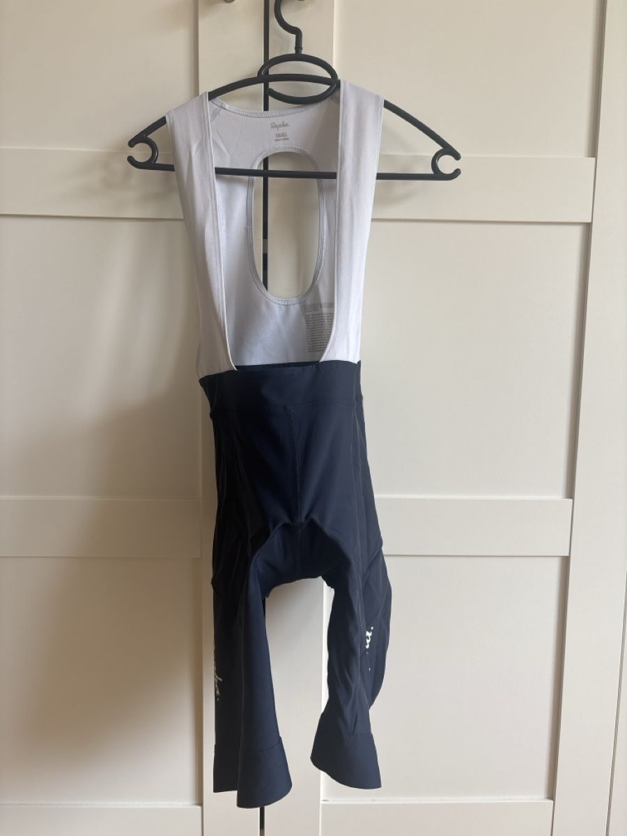 Rapha Hosen: Rapha Core Bib blau – Gebraucht aus Bern von Elena_M