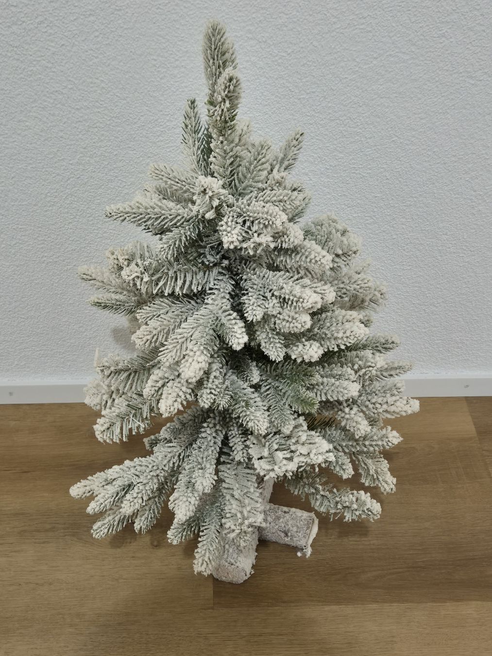 Tutte le decorazioni: Künstlicher beschneiter Mini-Weihnachtsbaum – Usato da Niederhelfenschwil venduto da usa001