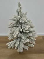 Künstlicher beschneiter Mini-Weihnachtsbaum