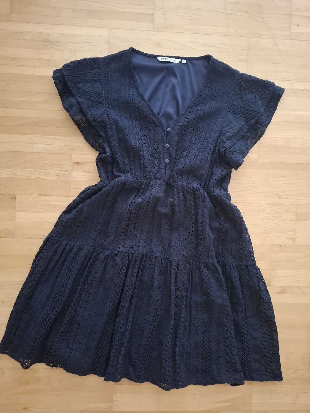 Only Vestiti: Kleid ONLY dunkelblau Spitze Gr. L fast neu – Nuovo (secondo la descrizione) da Grosswangen venduto da fesch01