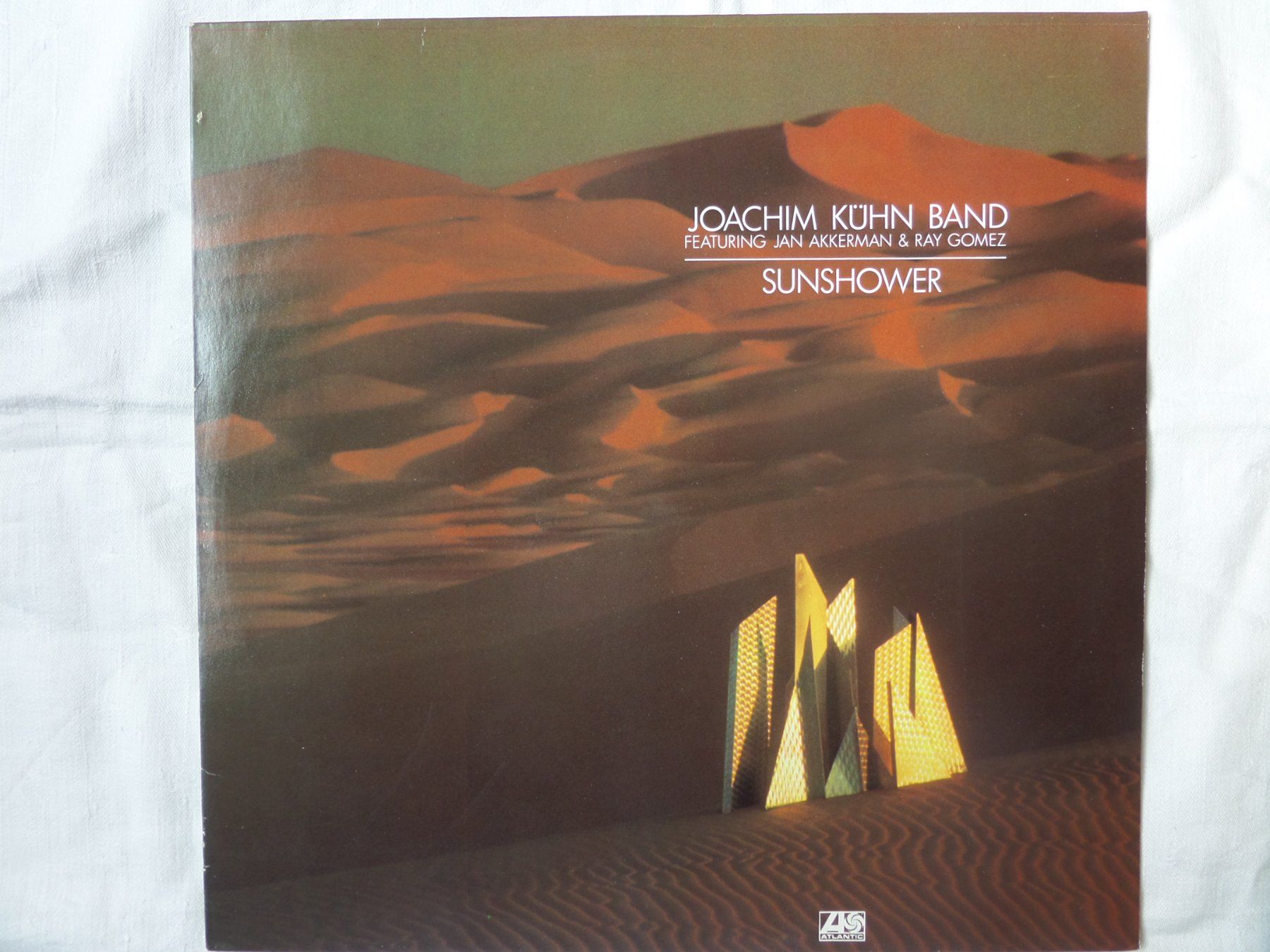 Dischi in vinile: Joachim Kühn - Sunshower – Usato da Genève venduto da CDLPBookS