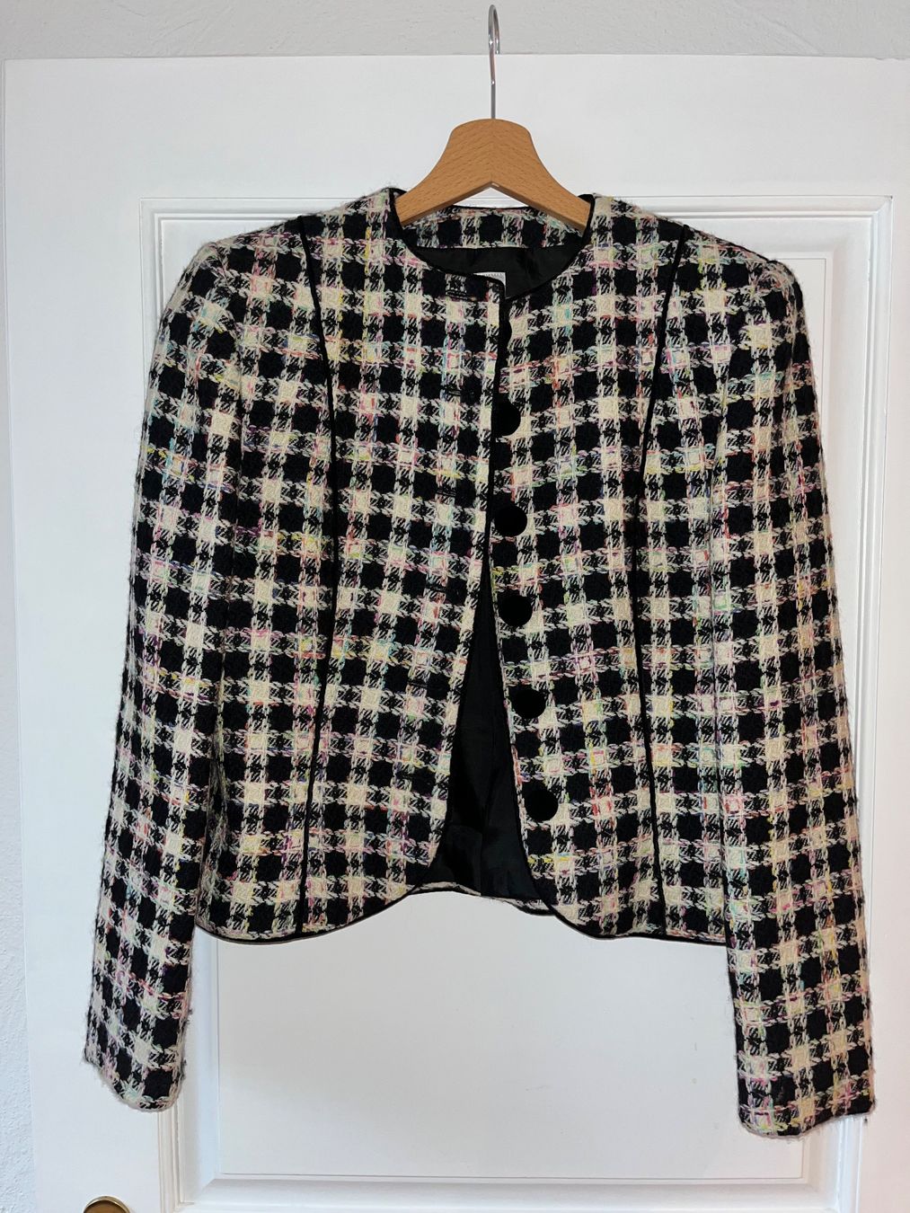 Giacche: Vintage Ungaro Blazer 44 – Usato da Riet (Neftenbach) venduto da kim_gfw6