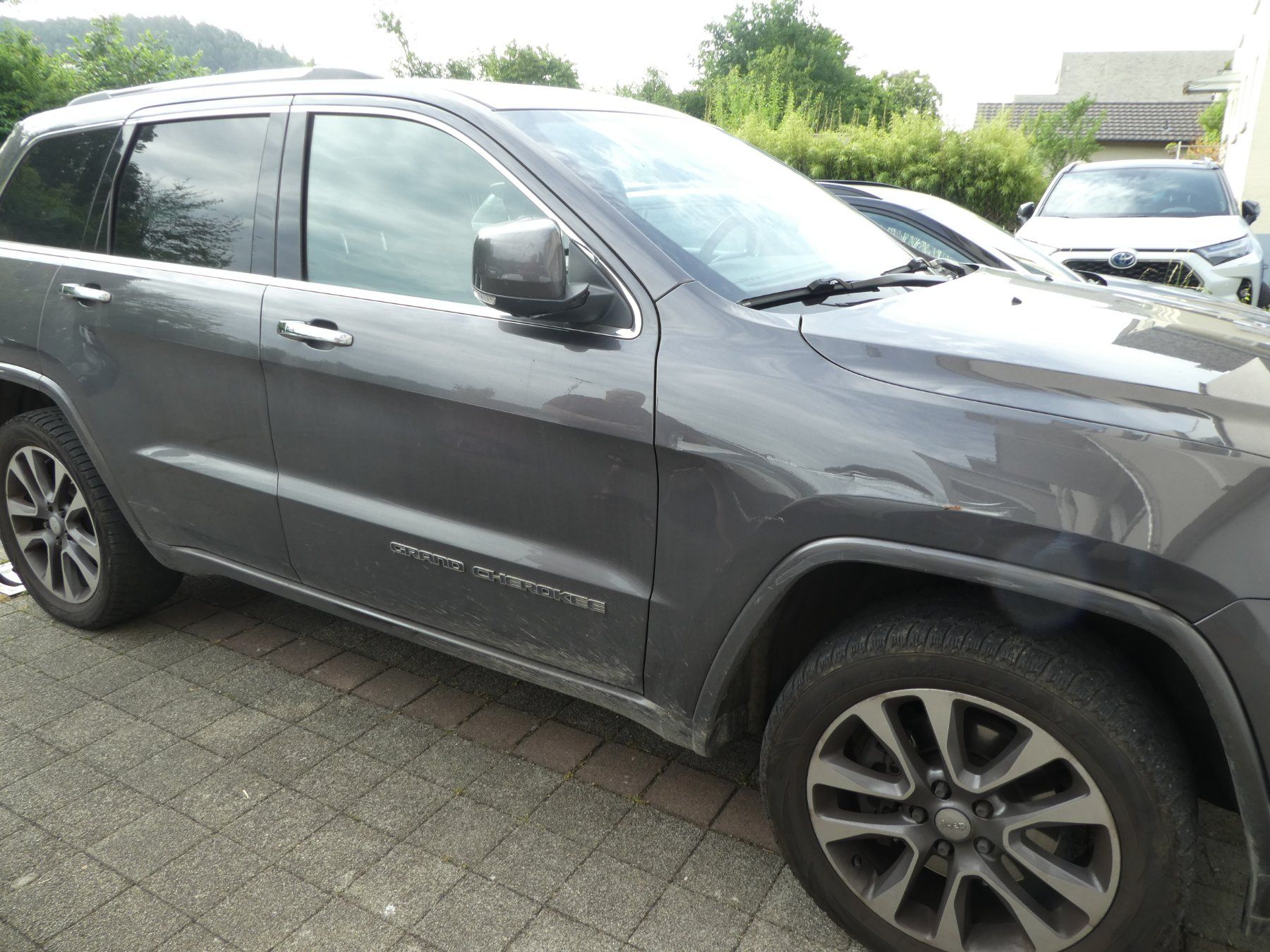 Jeep Autos: Jeep GrandCherokee CRD – Gebraucht aus Dagmersellen von Betreibungsamt_DWW 3