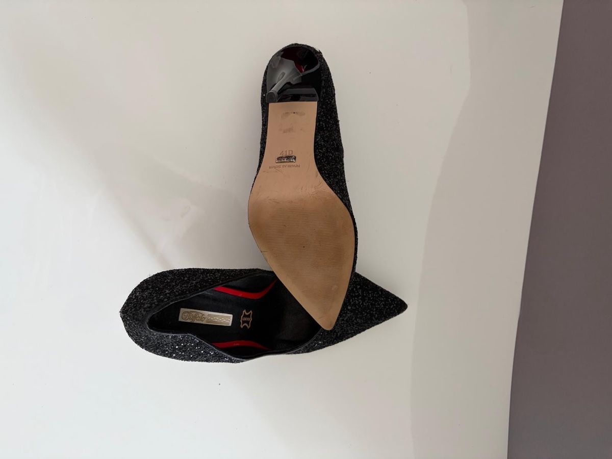 Buffalo Scarpe da donna: Buffalo Pumps schwarz/glitzer Gr. 41 – Nuovo (secondo la descrizione) da Zürich venduto da koc_6l5j 2