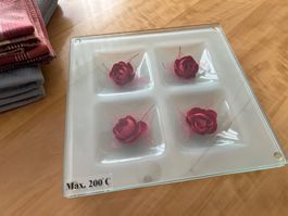 Hitzebeständige Glasplatte mit Rosen-Motiv für heisse Pfanne