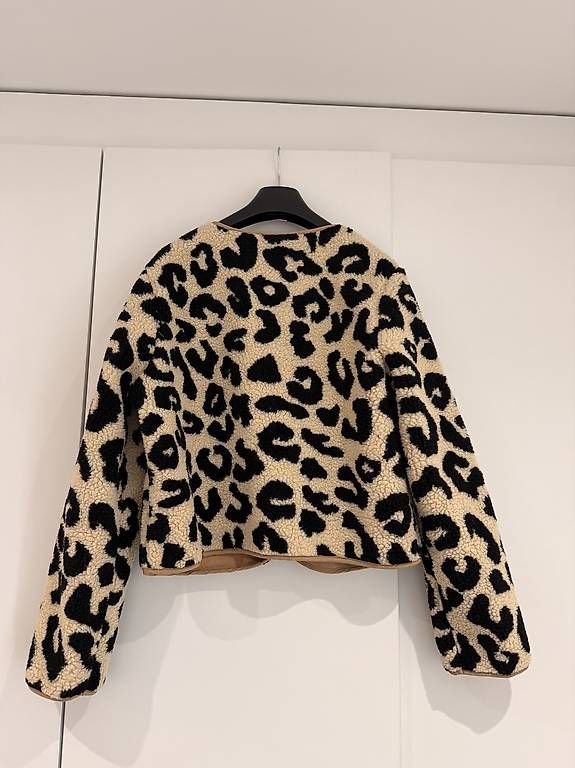 Shein Vestes: Veste courte léopard – D'occasion à Villarvolard par nca_h5cw 1