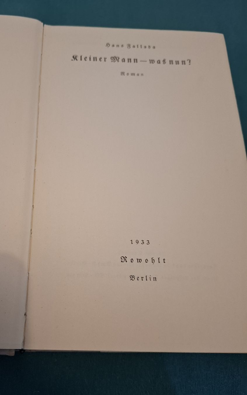 Bücher: Hans Fallada: Kleiner Mann - was nun? (1933) – Gebraucht aus Zürich von apf_b8zl 1