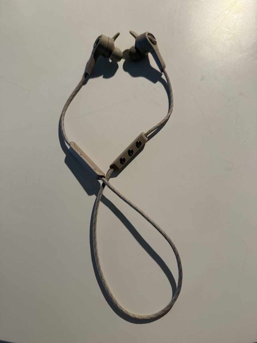 Bang & Olufsen Cuffie: B&O Bluetooth Kopfhörer guter Zustand – Usato da Zürich venduto da dub_tj95