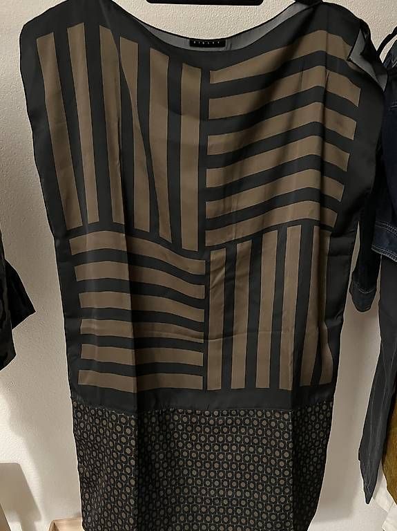 Sisley Vestiti: Abito mini – Nuovo (secondo la descrizione) da Luzern venduto da mic_99vf 1