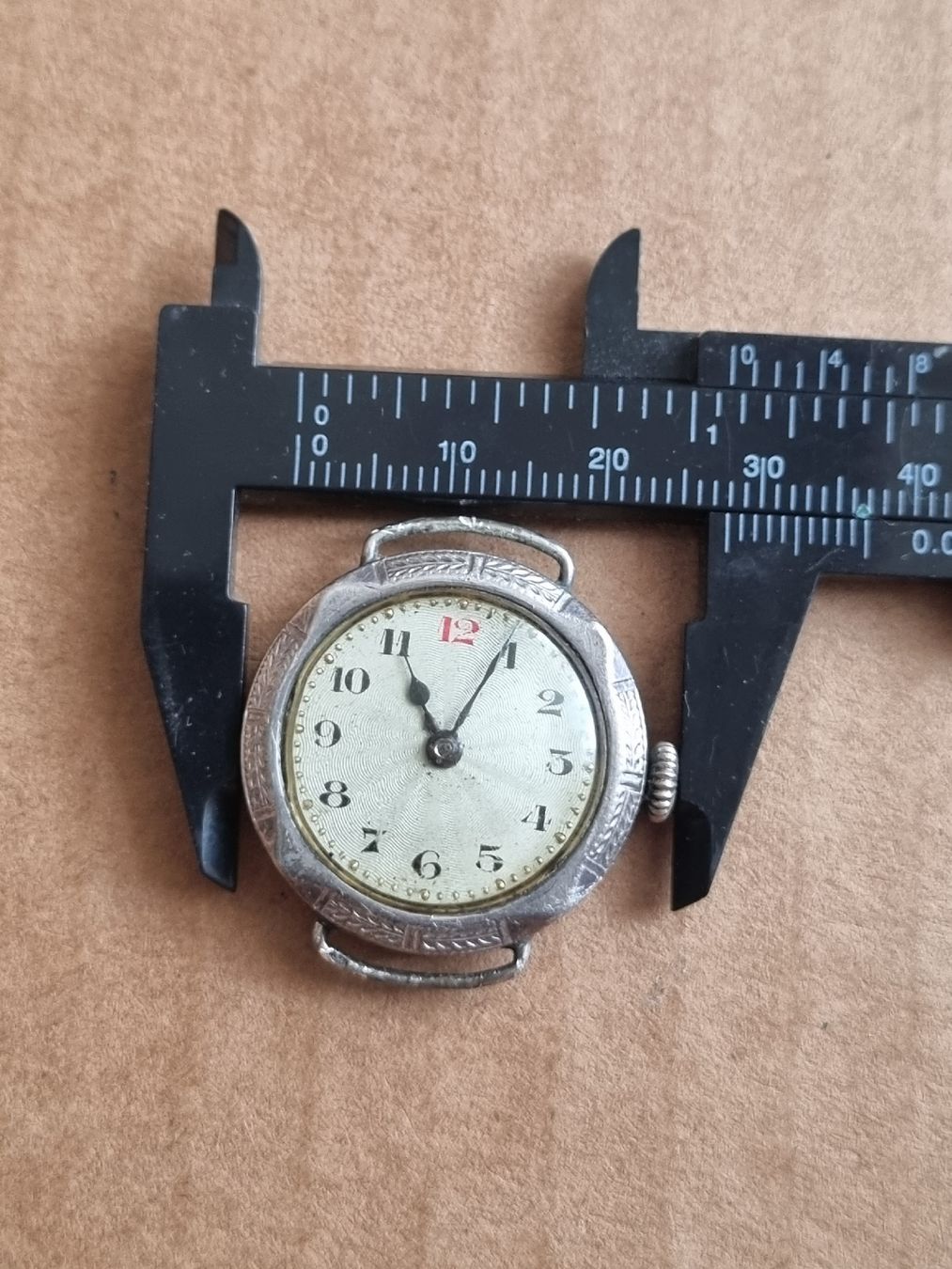 Orologi: Handaufzug Uhr Silber – Usato da Schaffhausen venduto da Leveron13 2