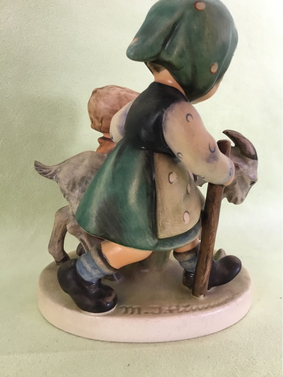 Hummel Statuette: Alte Hummel 3er Gruppe – Usato da St. Gallen venduto da chamilla 1