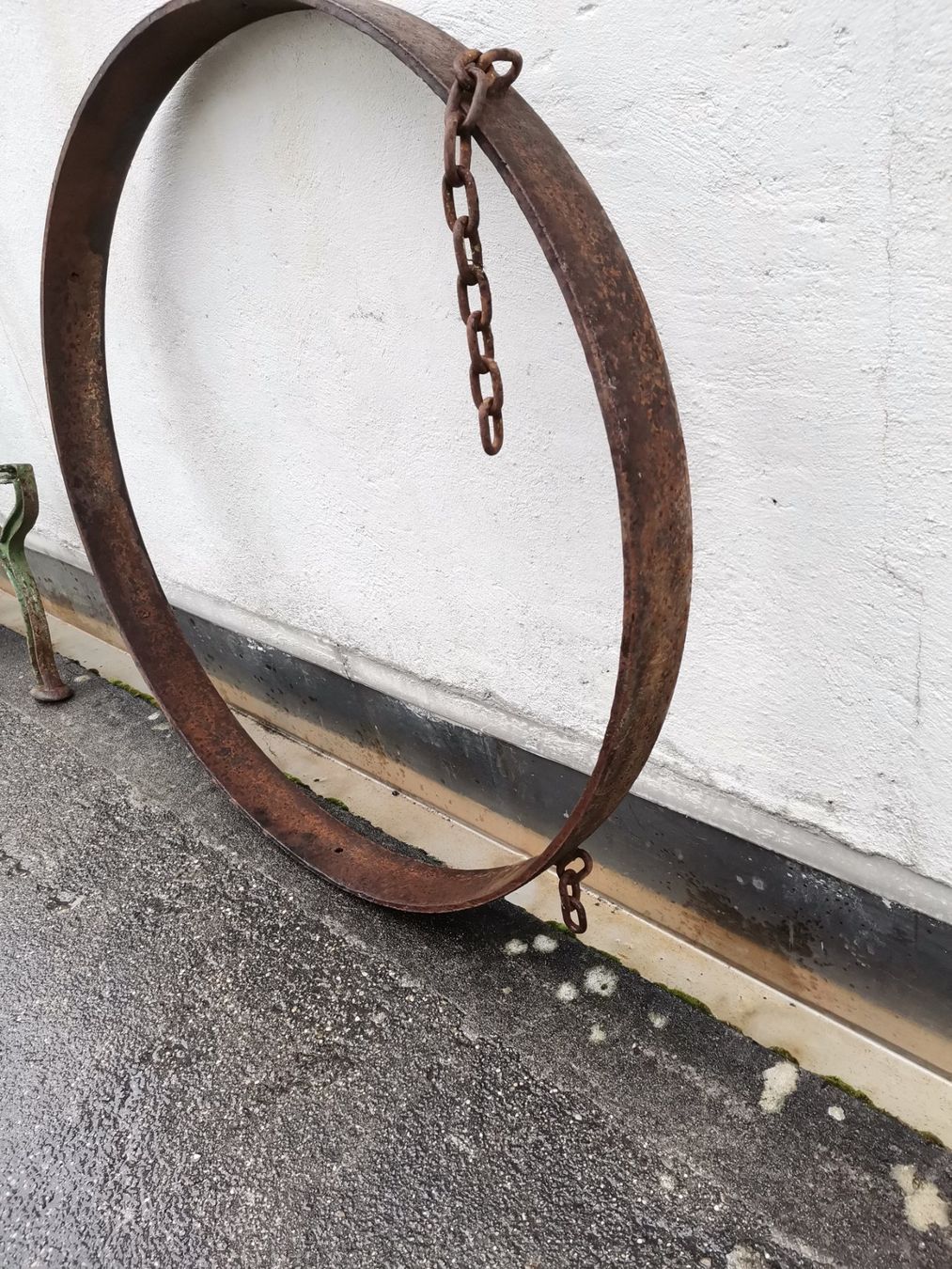 Ringe: Grosser Metallring, Grosser Eisenring, Grosses Rad, Ring – Gebraucht aus Wiedlisbach von materialkreislauf 1