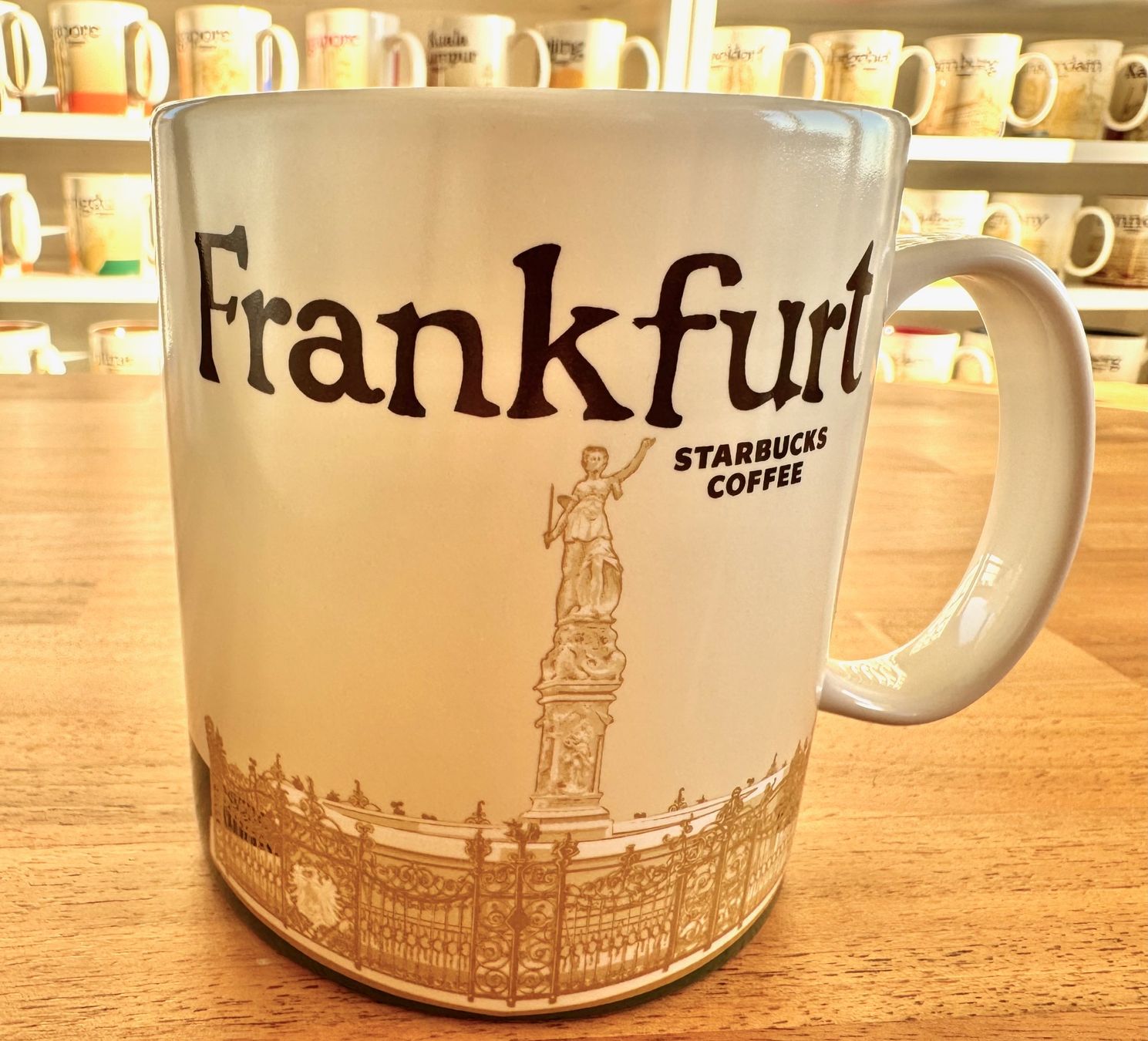 Starbucks Tassen: Starbucks-Tasse Icon, Frankfurt – Neu (gemäss Beschreibung) aus Höri von SebastianRe 2