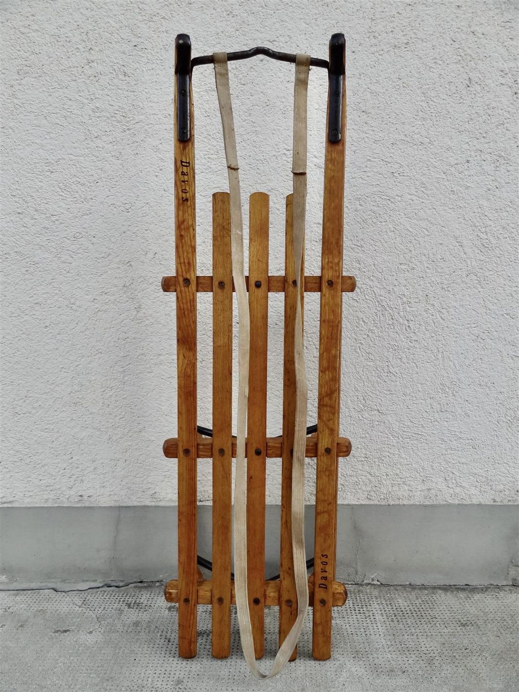 Davos Schlitteln: solider DAVOSER Schlitten Holzschlitten DAVOS 114 cm – Gebraucht aus Kerzers von wisaundso 1