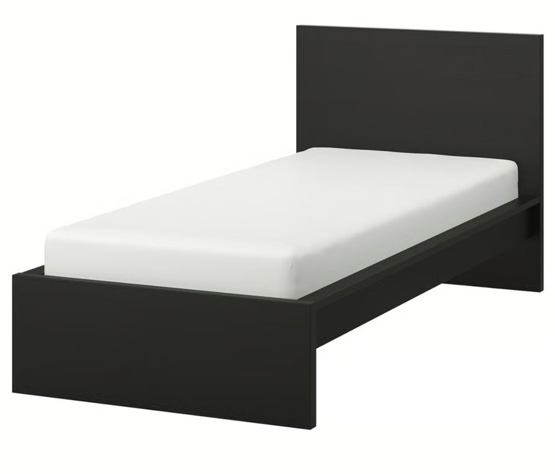 Ikea Letti: IKEA Malm Bett 90 x 200cm – Usato da Zürich venduto da goldbrunnen123 5