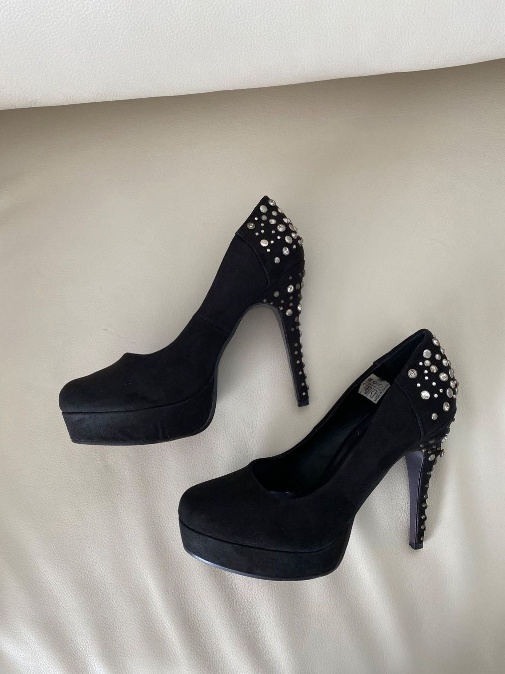 Cube Damenschuhe: Extravaganter must have CUBE Pumps, schwarz, Gr. 37 – Gebraucht aus Winkel von ferrari2022 2