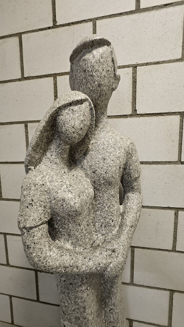 Sculture & Statue: Stein Statur (kein echter Stein) – Nuovo e nell'imballaggio originale da Buchs SG venduto da Tscherfi 1