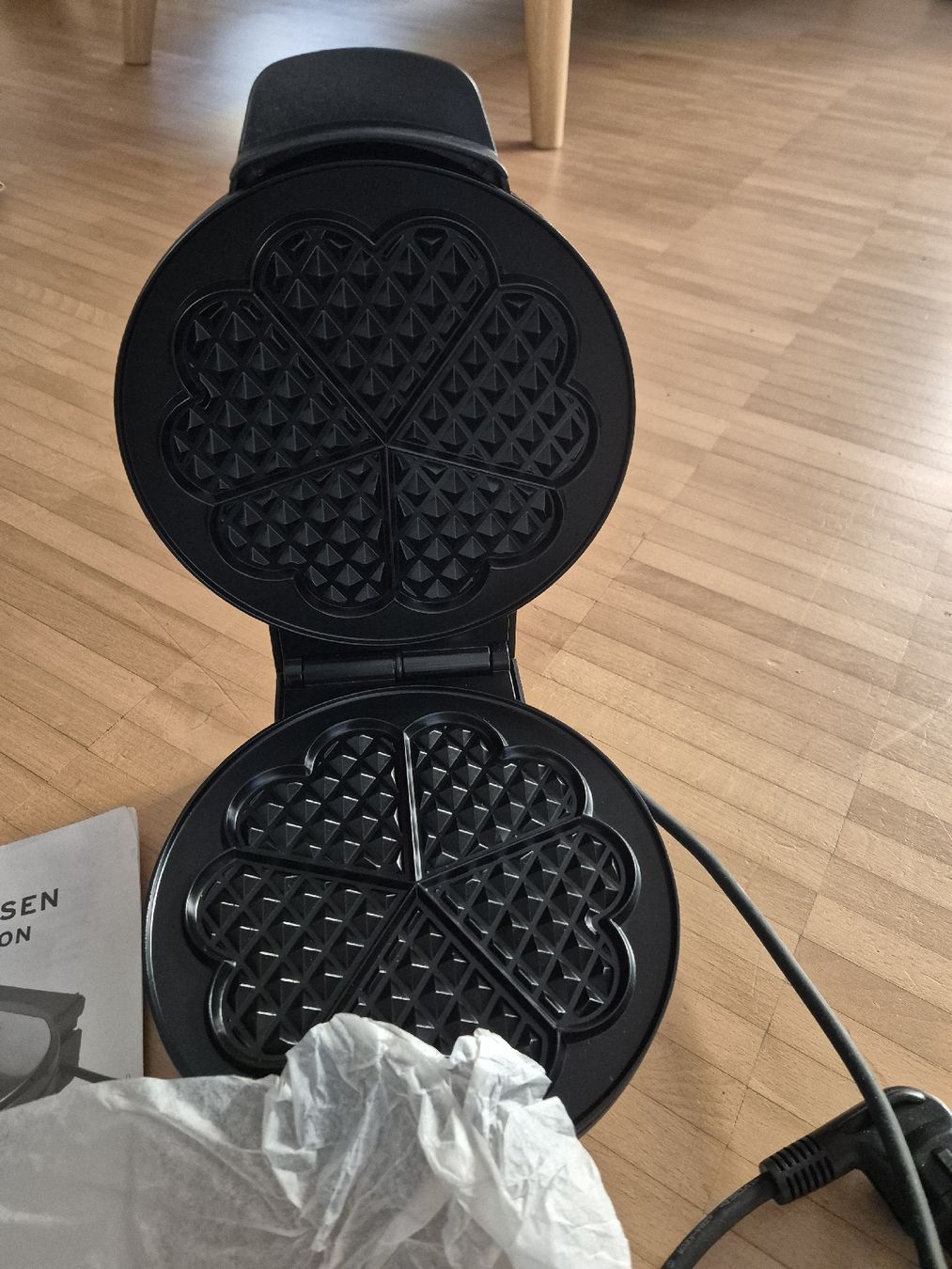 Tchibo Elettrodomestici da cucina: TCM elektrisches Waffeleisen, neu – Nuovo (secondo la descrizione) da Bern venduto da grisu_79 1