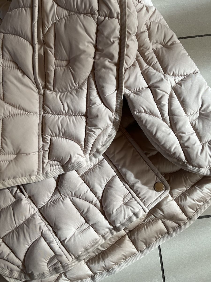 Comma Jacken: Jacke von Comma Gr. 34 – Neu (gemäss Beschreibung) aus Domat-Ems von Pepmatz 2