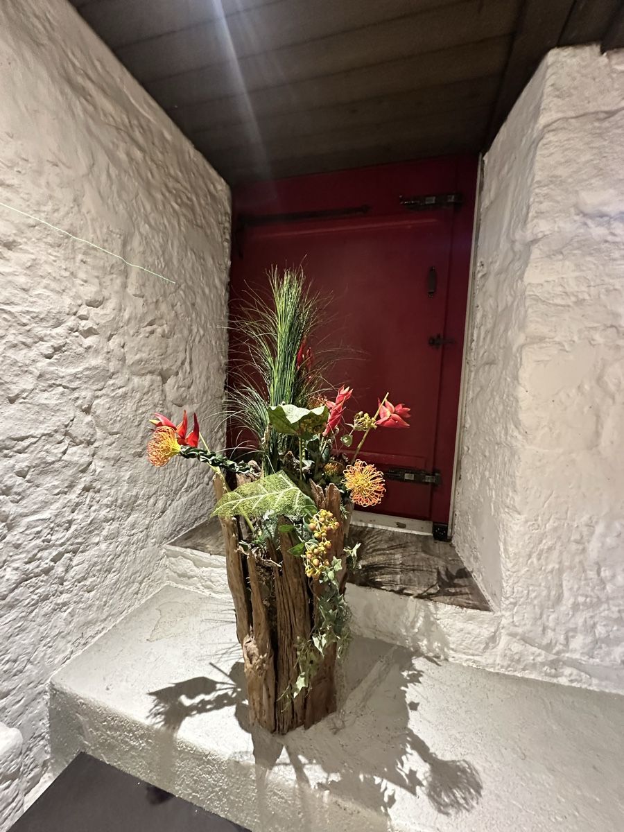 Plantes & graines: Kunstblumen Arrangements – D'occasion à Eschenbach SG par Rogera2 5