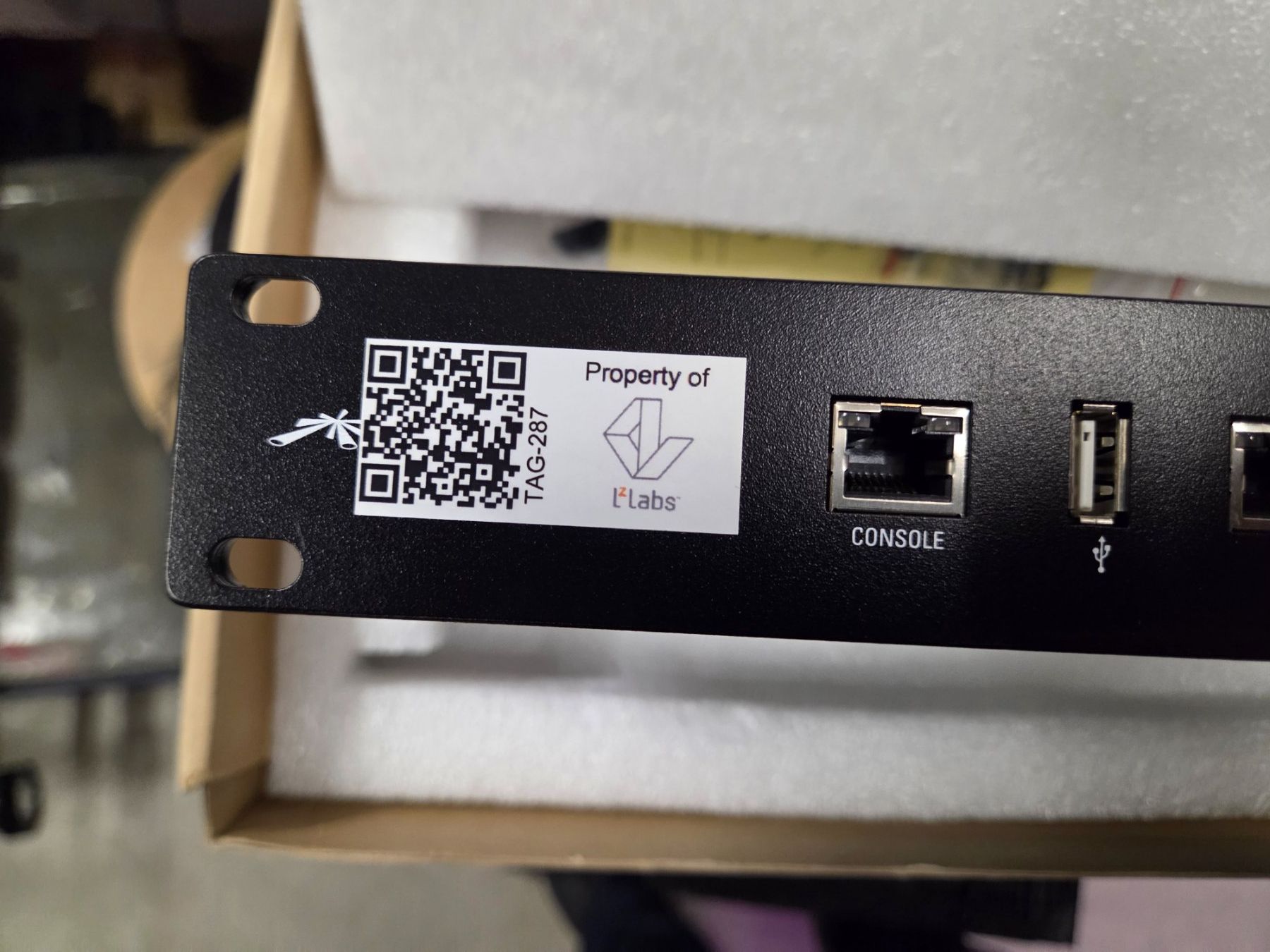Ubiquiti Modems & Routeurs: Ubiquiti EdgeRouter Pro ERPro-8 – Neuf (Voir description) à Zürich par Alibaba1234 1