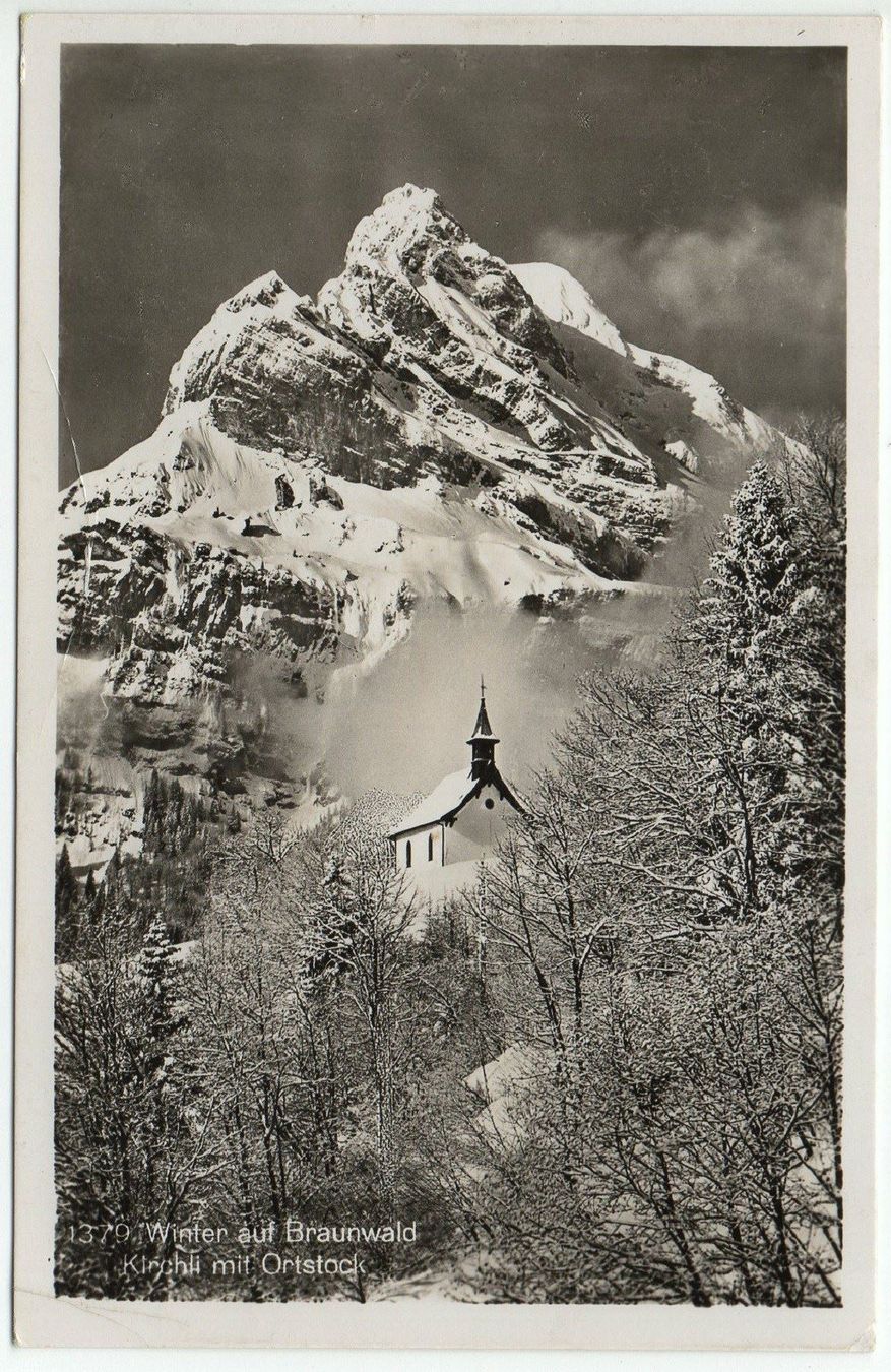 Cartes postales: BRAUNWALD Winter, Kirchli mit Ortstock – D'occasion à Jona par philajona