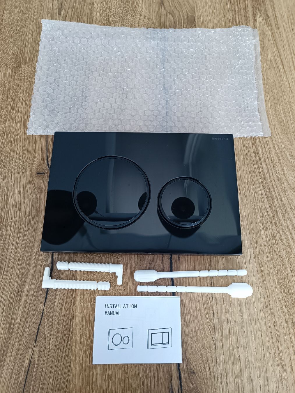 Geberit WC: Geberit Betätigungsplatte Sigma20, schwarz glänzend – D'occasion à Niedergösgen par mini_54 1